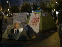 Активісти встановили намети у центрі Праги, щоб підтримати Україну